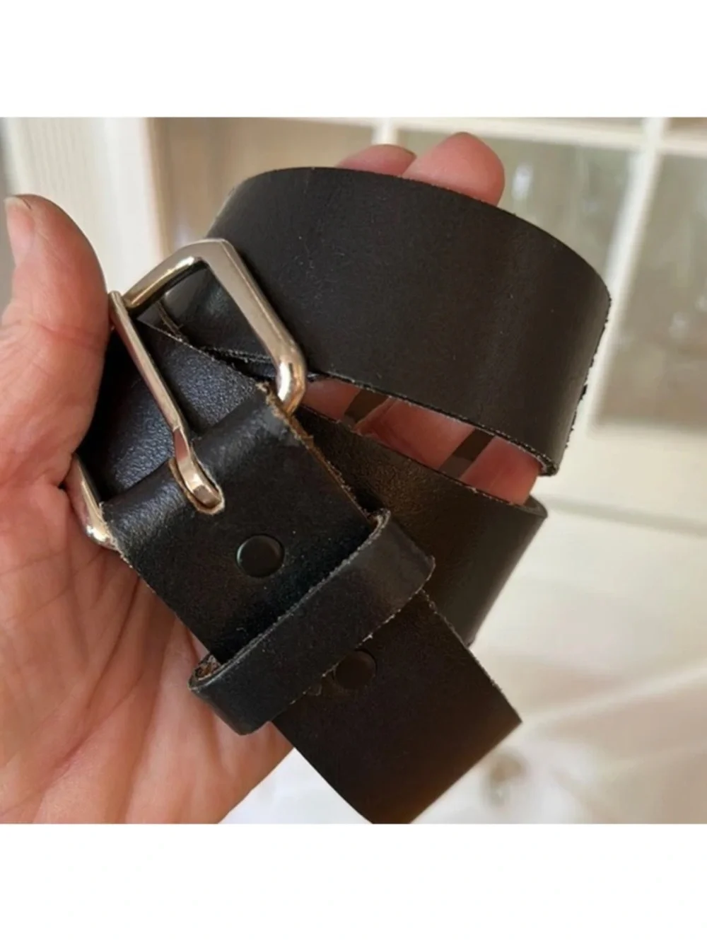 TOP GRAIN LEATHER OIL TANNED BLACK BELT SIZE 44 MADE IN USA